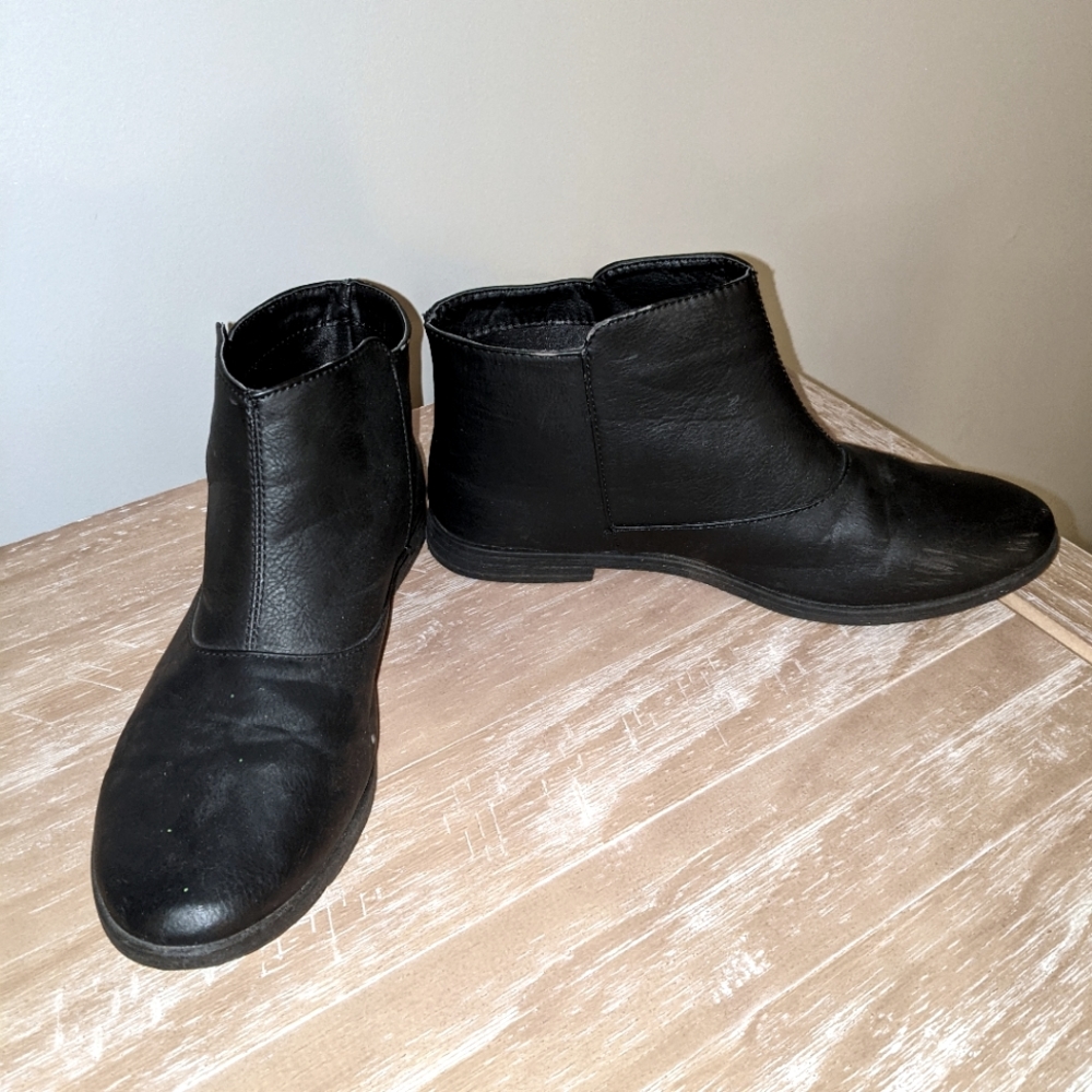 Black Booties